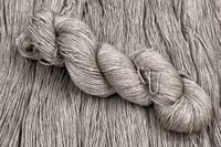 Merino SW Leinen Yakgarn 8-2 Merino SW Leinen Yakgarn 8-2